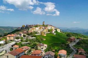Ampia dimora con terrazzo, unità indipendente