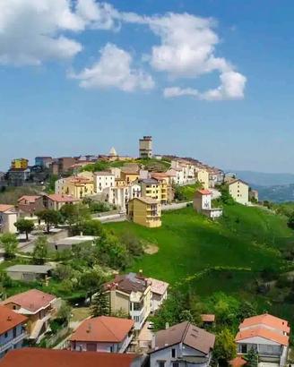 Ampia dimora con terrazzo, unità indipendente