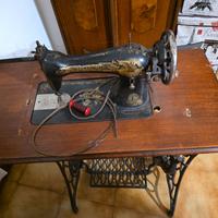 Macchina da cucire vintage