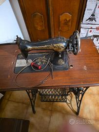 Macchina da cucire vintage