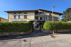 3 LOCALI A SANT'AGATA DE' GOTI