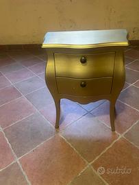 Coppia di 2 comodini vintage, cassetti color oro.