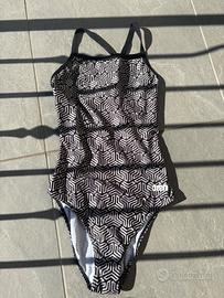 Costume da donna Arena