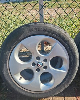 Cerchi Alfaromeo sportivi 5 fori.