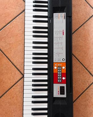 Tastiera Yamaha PSR-F50