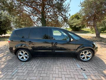 Ford SMAX