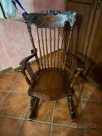 Sedia a dondolo vintage