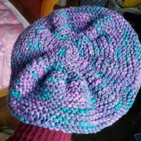 cappello NUOVO lavorato ai ferri 