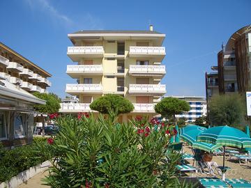 Appartamento Jesolo aprile-maggio FRONTE MARE