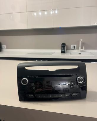 Stereo lancia y 2015 marca Bosh