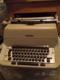 macchina da scrivere FACIT