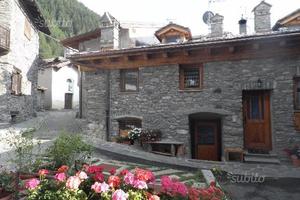 Mansarda tipica casa di montagna La Thuile