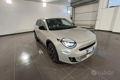 Fiat 600 Hybrid 100 CV DCT MHEV La Prima