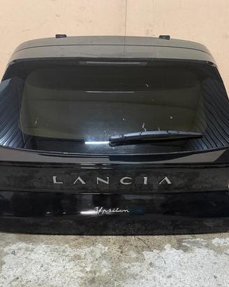 Portellone paraurti posteriore lancia y 2024 >2026