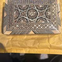 Scatola intarsiata perfetta portagioie ed altro