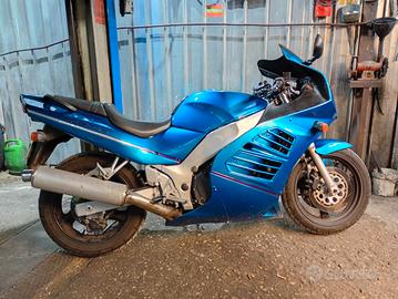 Suzuki RF600 r