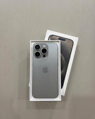IPHONE 15 PRO 256 GIGA COME NUOVO
