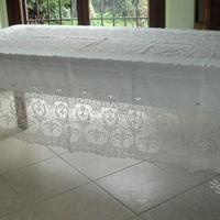 Fine tovaglia degli anni '20 in batista e filet