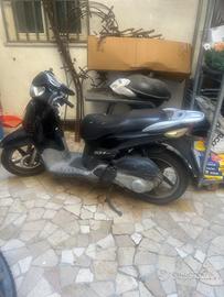 Honda SH 150 - Benz