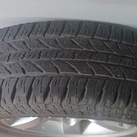 Cerchi in lega +gomme + distanziali da 3 cm