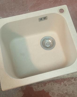 Lavabo in ceramica