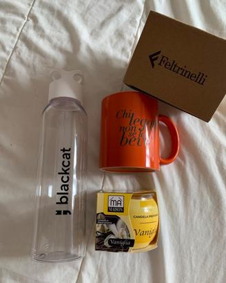 Set: bottiglia, tazza Feltrinelli e candela
