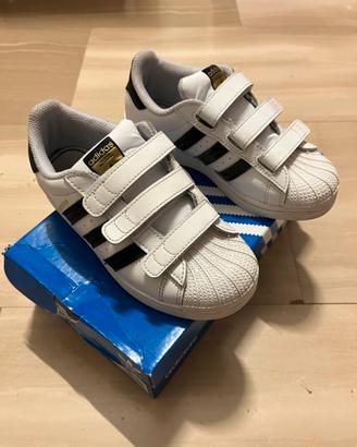 Scarpe adidas superstar NUM. 33