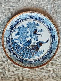 piatto giapponese in porcellana.