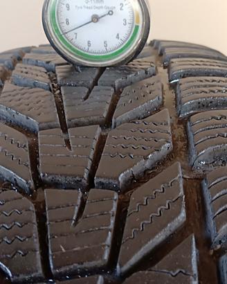215 65 17 103V Hankook 