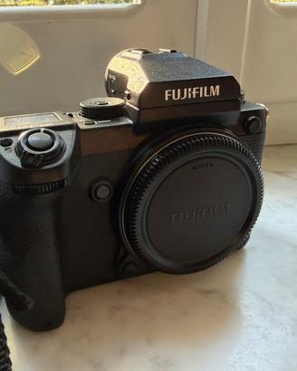 Fujifilm GFX 50s / Mitakon 65mm f1.4