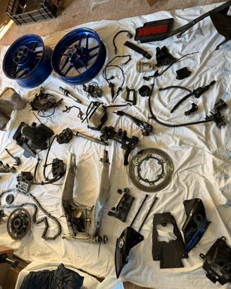 Ricambi yahama mt 09 21 - 23