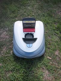 Robot taglia erba