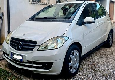 Mercedes A 160 diesel 2011 82cv UNICOPR 