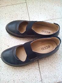 SCARPE marca ECCO n. 37