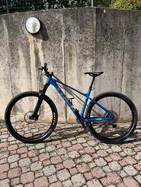 Trek X-Caliber 8 29