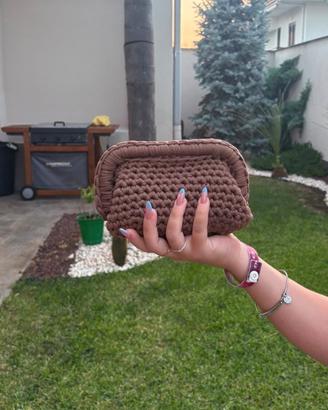 Borsa a mano artigianale all'uncinetto/clutch marr