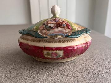 Scatola portagioie porcellana di Vienna