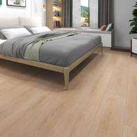 Montaggio pavimento in SPC