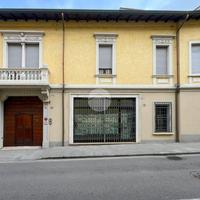 NEGOZIO A CASTIGLIONE DELLE STIVIERE