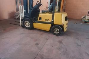 Carrello elevatore YALE 24 quintali 
