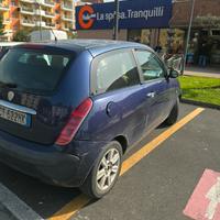 lancia ypselon 1200 16v anno 2004 gpl