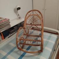 sedia a dondolo in vimini