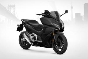HONDA Forza 750