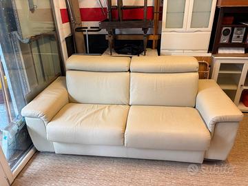 Divano letto, poltrone sofà in pelle 