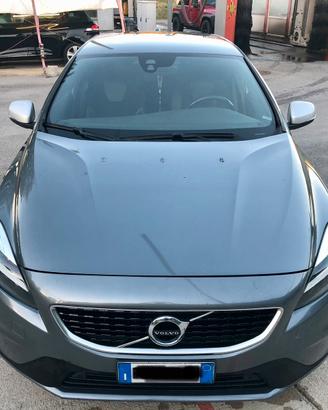 Volvo V40 D2 R Design