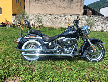 Harley Davidson Deluxe