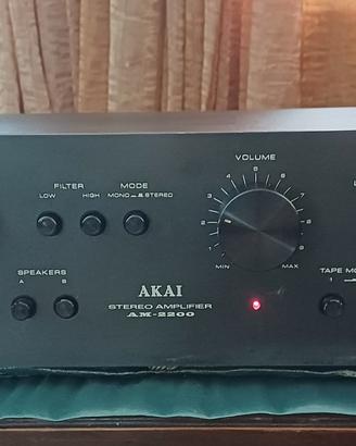 AKAI AM-2200 Amplificatore Hi-Fi vintage