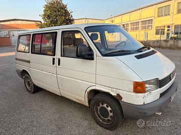 Volkswagen T4 Kombi