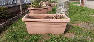 4 vasi rettangolari + 1 rotondo 