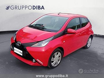 Toyota Aygo II 2014 5p 1.0 x-play my15
